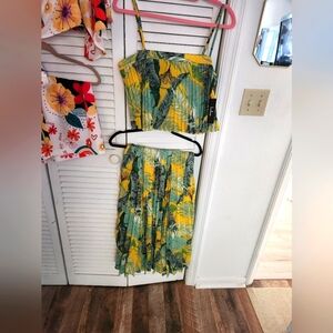 Pleated Leaf Print Set